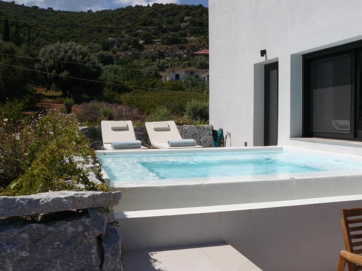 Villa Mytikas Detached 3 Bed Villa Private Pool And Jacuzzi Pogonia Luaran gambar
