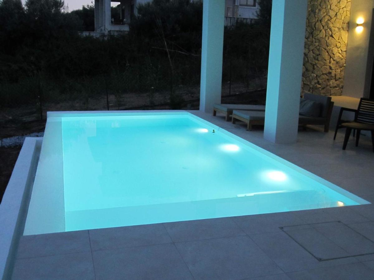 Villa Mytikas Detached 3 Bed Villa Private Pool And Jacuzzi Pogonia Luaran gambar